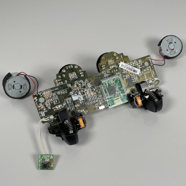 Logitech F710 Mainboard mit Vibrations- Motoren